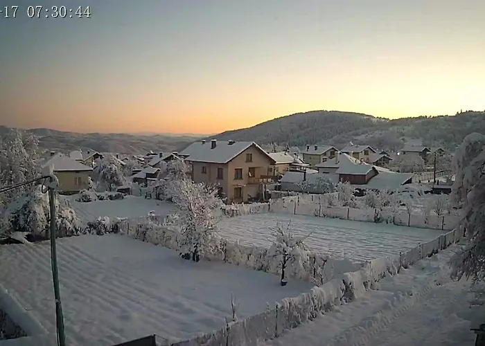 Holiday home релакс-рaдуил *