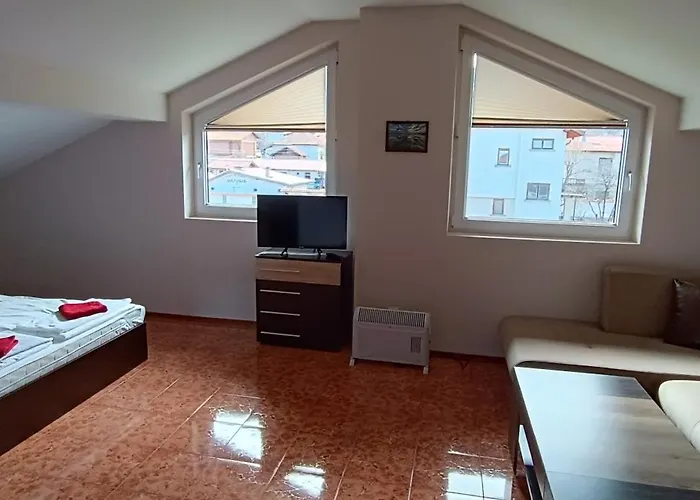 Holiday home релакс-рaдуил Raduil